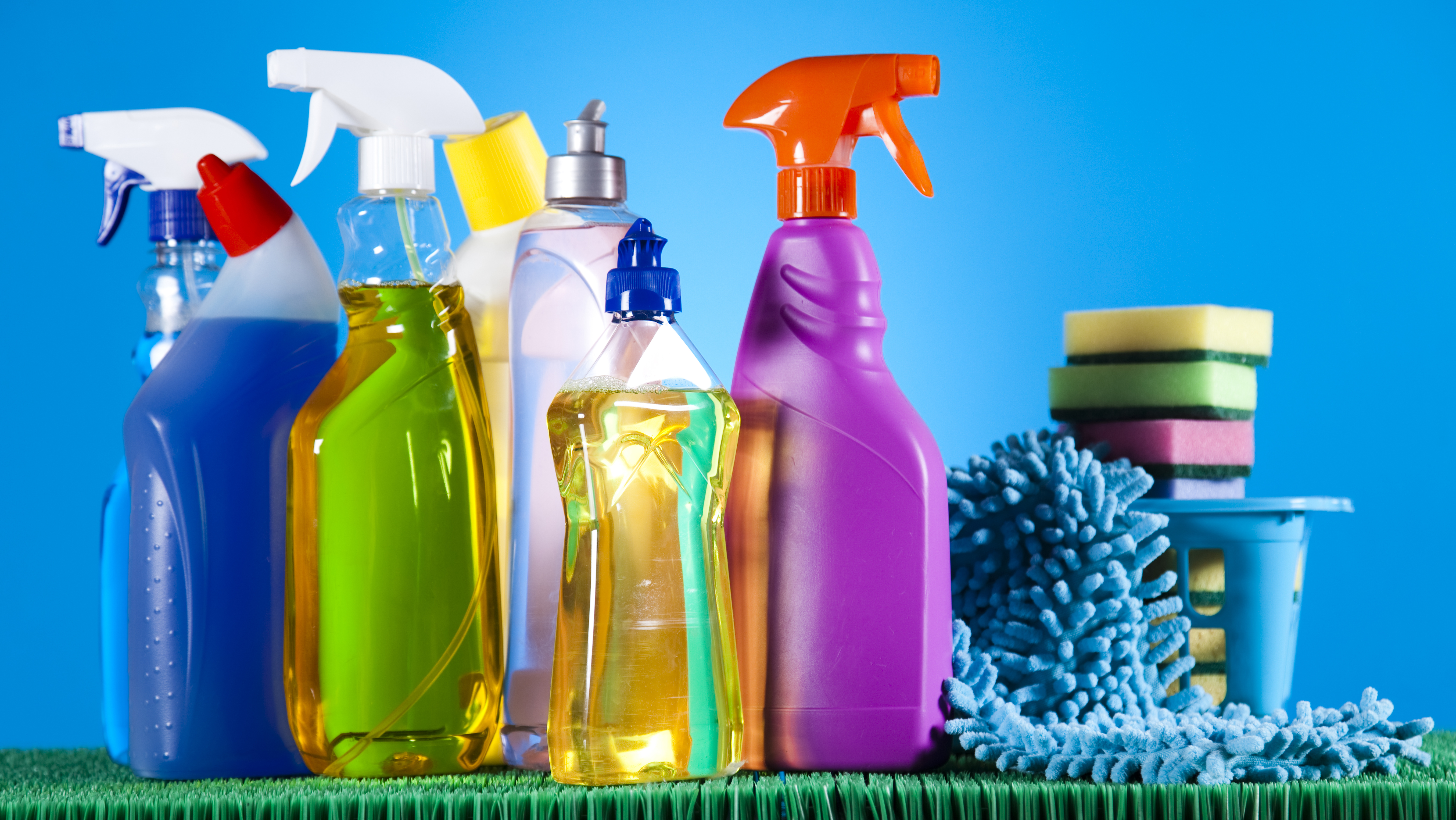 What are the main cleaning products and what they have in common?